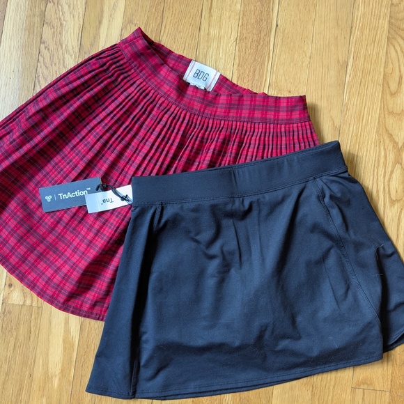 Urban Outfitters and Aritzia TNA Mini Skirt - Sz XS - Picture 1 of 8